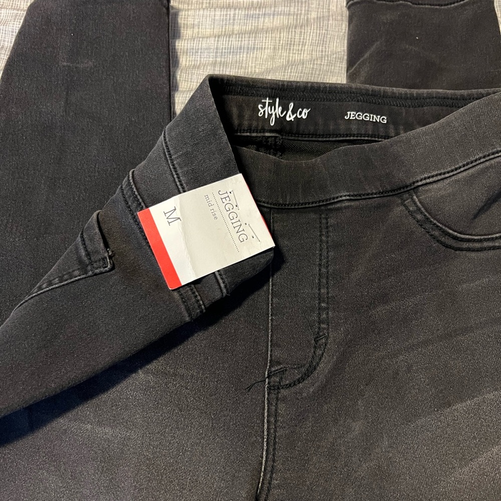 NWT jeggings